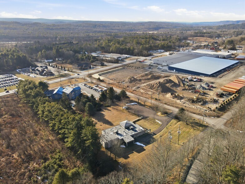 More Photos Of 113 Pocono Dr, Milford Office For Sale