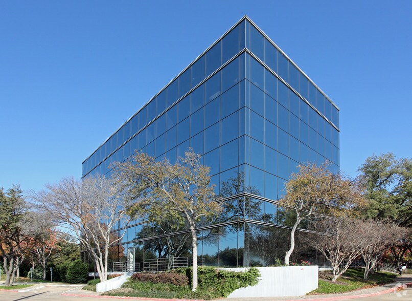 More Photos Of 14875 Landmark Blvd, Addison Office For Lease