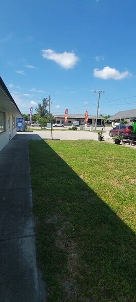 More Photos Of 6900 Barbour Rd, Riviera Beach Manufacturing For Lease
