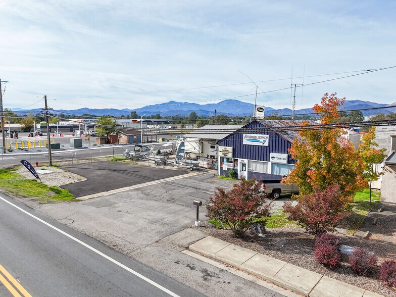 More Photos Of 5830 Caterpillar rd, Redding Industrial For Sale