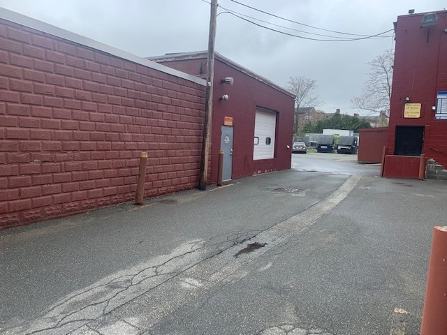 More Photos Of 27 Walnut St, Peabody Light Manufacturing For Lease