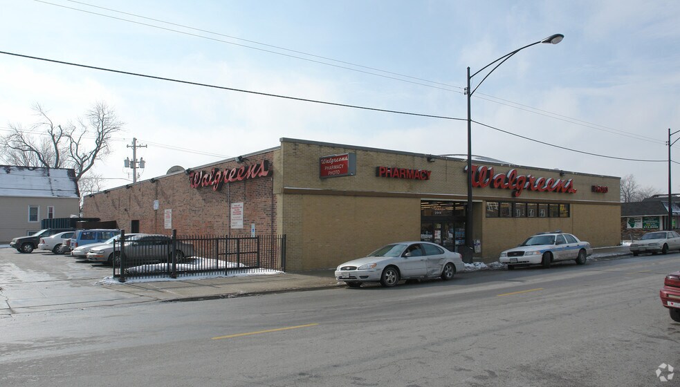 More Photos Of 2649 E 79th St, Chicago Freestanding For Lease