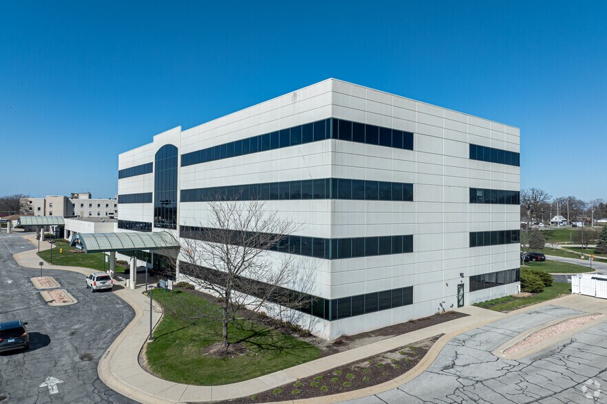 Primary Photo Of 2150 Gettler St, Dyer Medical For Lease