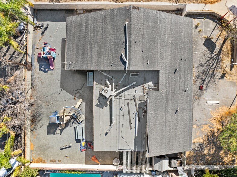 More Photos Of 6000 Ensign Ave, North Hollywood Schools For Sale