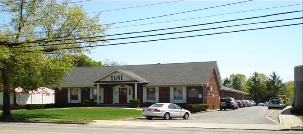 More Photos Of 1181 Old Country Rd, Plainview Medical For Lease