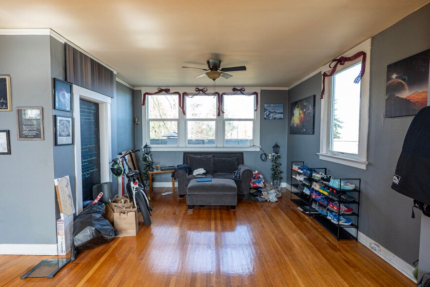 More Photos Of , Tacoma Multifamily For Sale