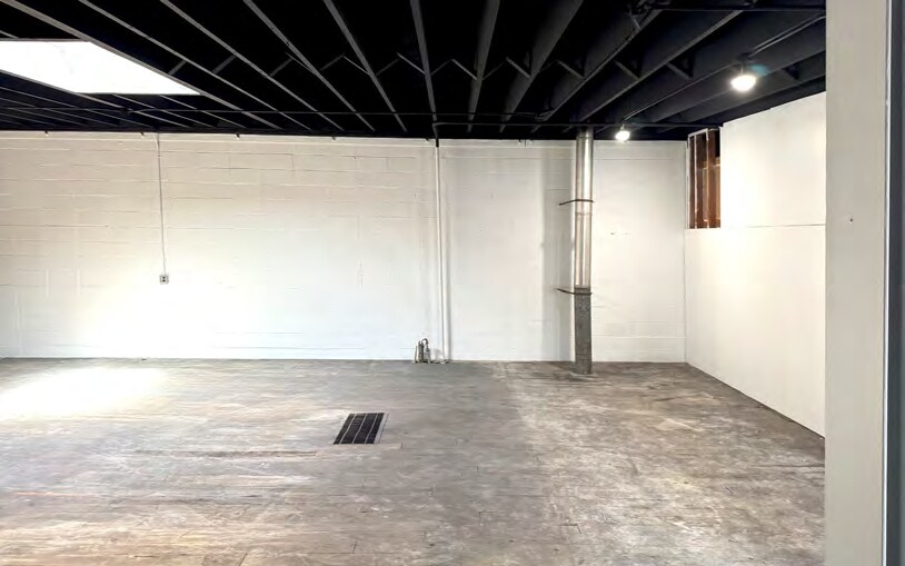 More Photos Of 154-156 Morris St, San Francisco Warehouse For Sale