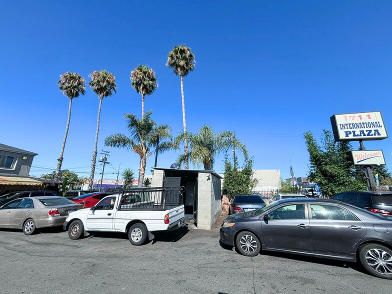 More Photos Of 1711 International Blvd, Oakland Storefront Retail Office For Sale