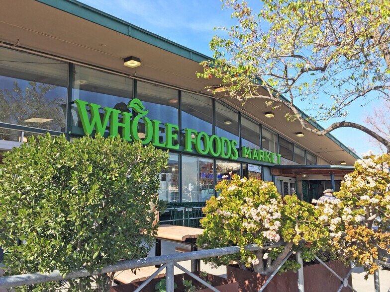 More Photos Of 3021 Telegraph Ave, Berkeley Office For Sale