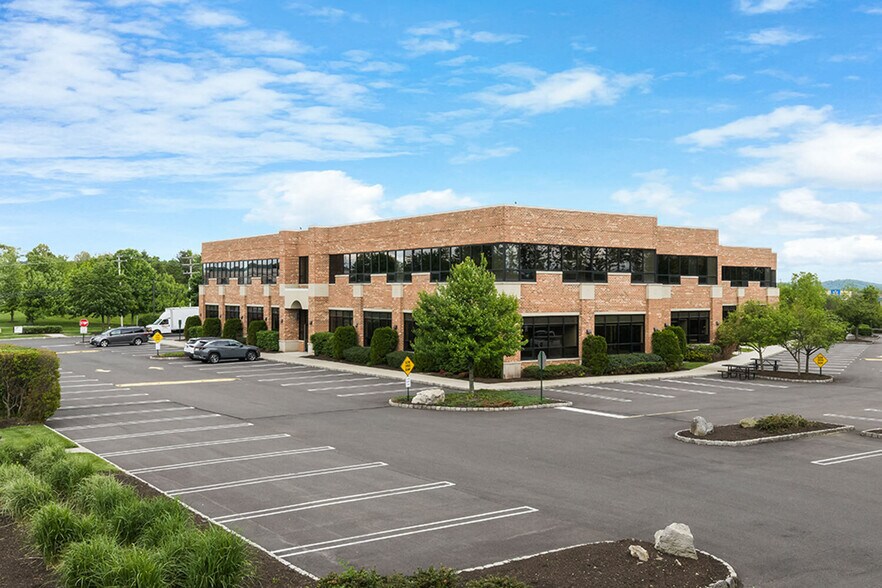 More Photos Of 1 Greenwich St, Stewartsville Medical For Lease