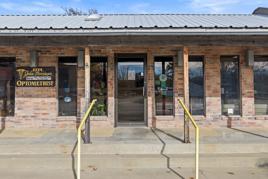 More Photos Of 715 12th Ave NW, Ardmore Medical For Sale