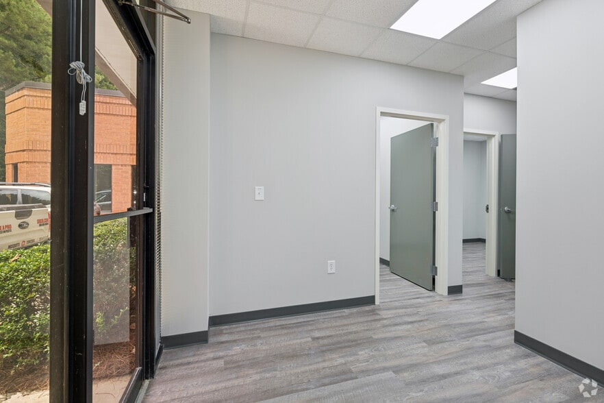 More Photos Of 2660 Holcomb Bridge Rd, Roswell Unknown For Lease