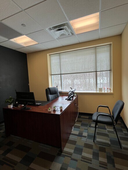 More Photos Of 909 Ridgebrook Rd, Sparks Medical For Sale