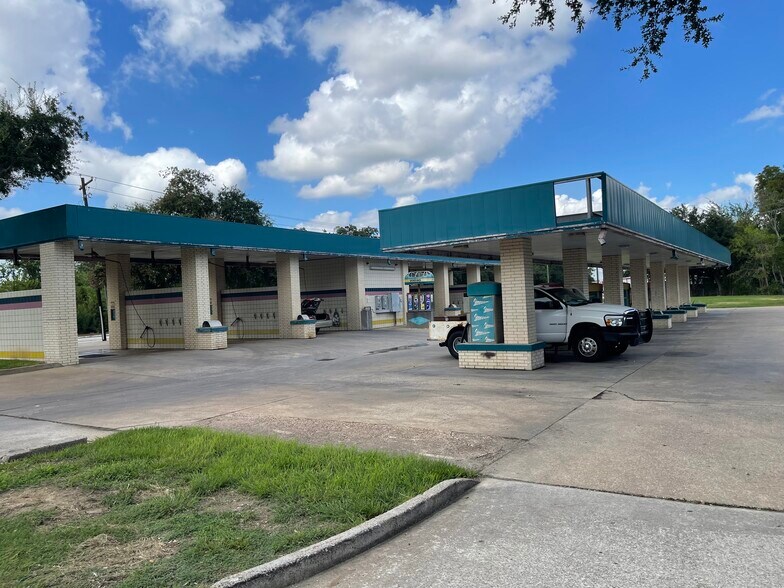 More Photos Of 5717 Red Bluff Rd, Pasadena Carwash For Sale