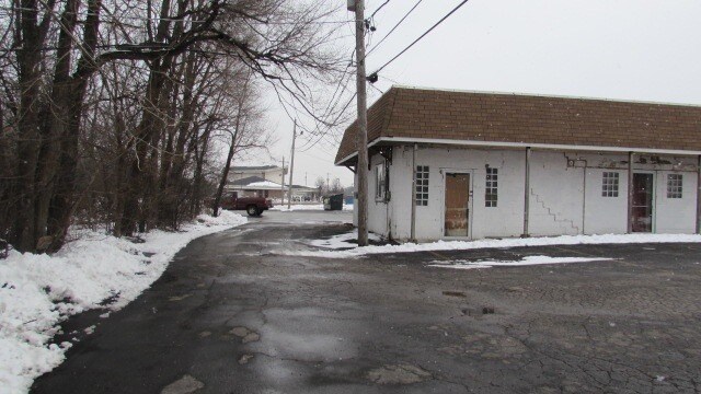 More Photos Of 2413 Plainfield Rd, Joliet General Retail For Sale