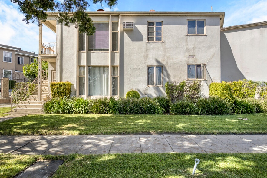More Photos Of 1655 Carmona Ave, Los Angeles Multifamily For Sale