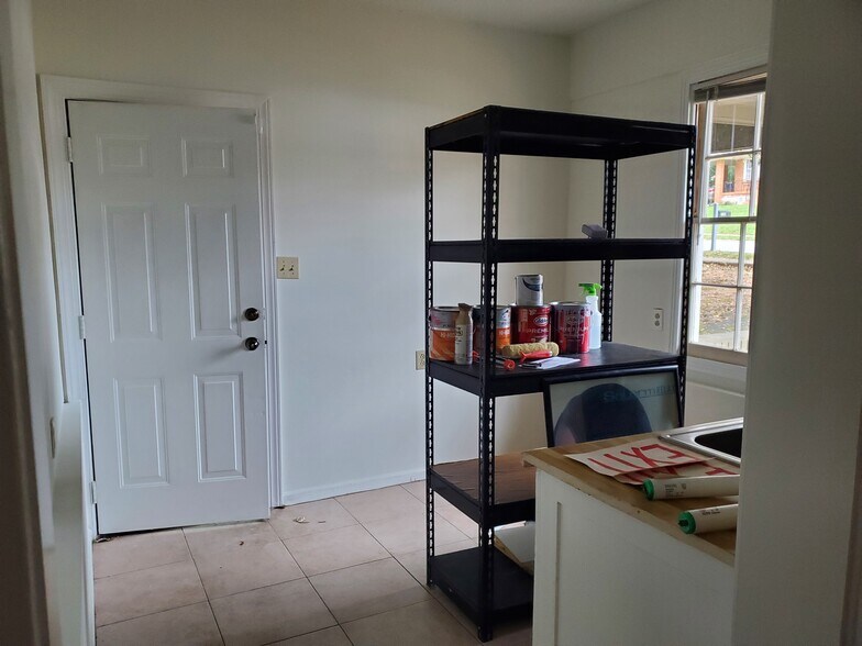 More Photos Of 726 Windy Hill Rd, Smyrna Loft Creative Space For Lease