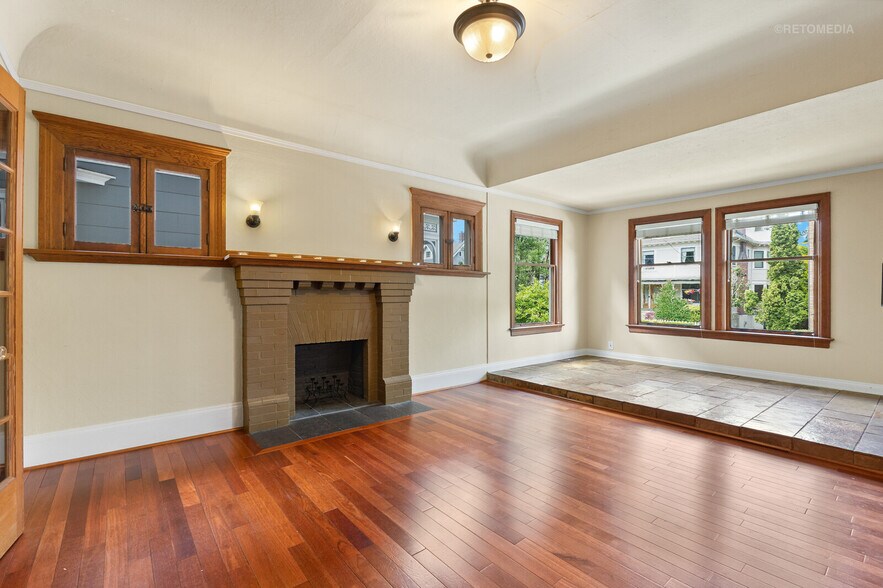 More Photos Of 2222 NW Irving St, Portland Apartments For Sale