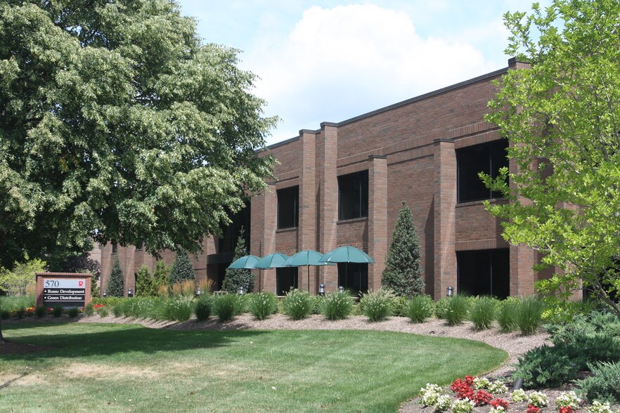 Primary Photo Of 570 Commerce Blvd, Carlstadt Warehouse For Lease