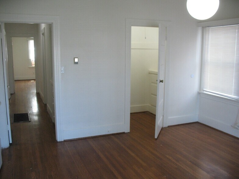 More Photos Of 5412 Barton Ave, Los Angeles Land For Sale