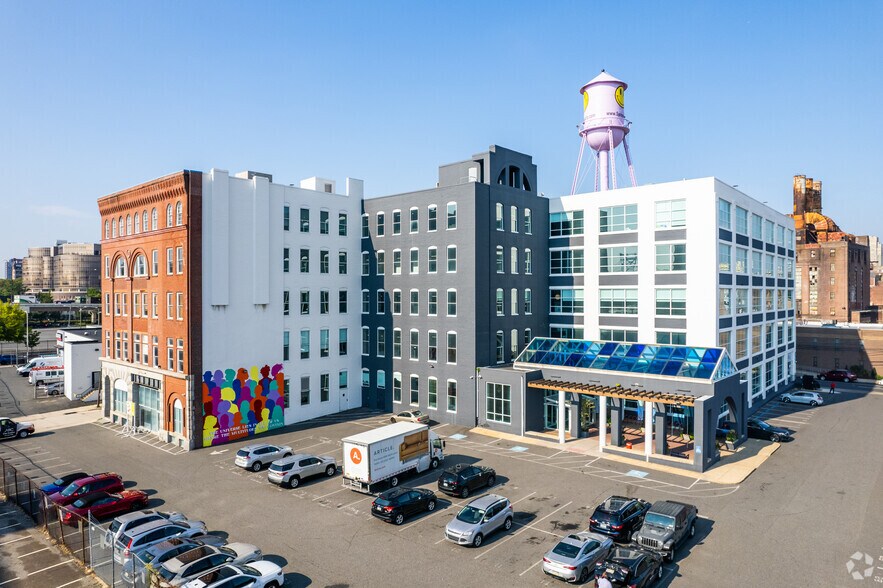 Primary Photo Of 417 N 8th St, Philadelphia Office For Lease