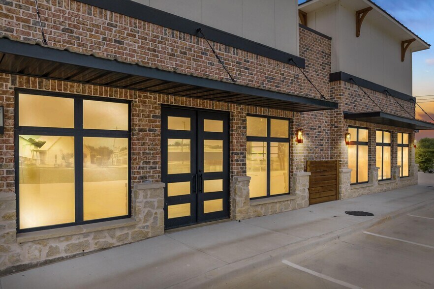 More Photos Of 5536 FM 933 #101, Whitney Flex For Lease