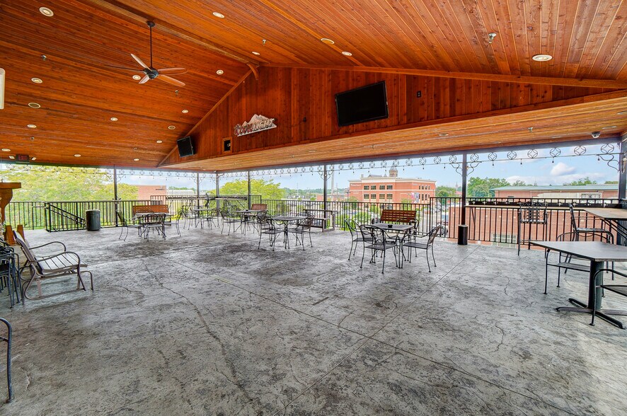 More Photos Of 126 W High St, Springfield Lodge Meeting Hall For Sale