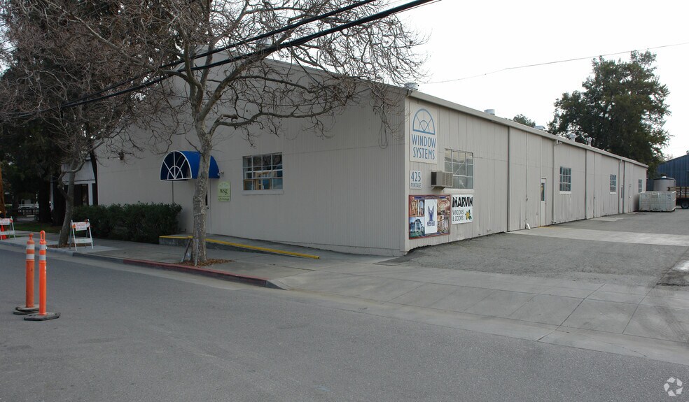 Primary Photo Of 425 Portage Ave, Palo Alto Warehouse For Lease