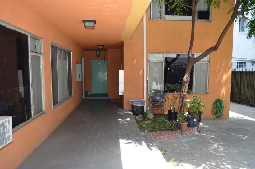 Primary Photo Of 749 S Berendo St, Los Angeles Apartments For Sale
