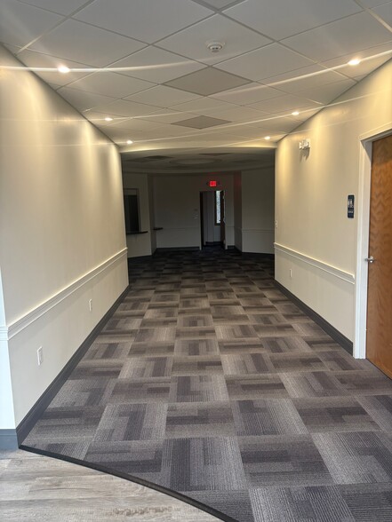 More Photos Of 1829 Maple Rd, Williamsville Medical For Lease