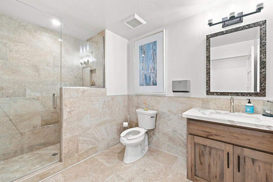 More Photos Of 2220 Taxi Way, Prescott Industrial For Sale