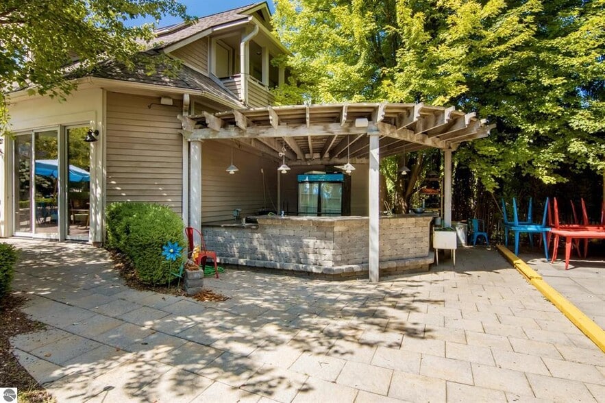 More Photos Of 104 W Main St, Lake Leelanau Restaurant For Sale
