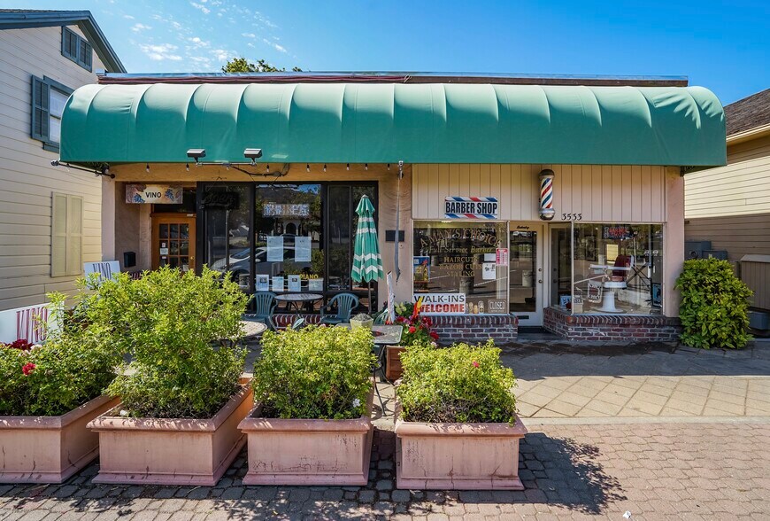 Primary Photo Of Plaza Way, Lafayette Storefront Retail Residential For Sale