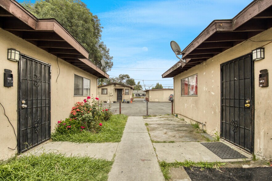 More Photos Of 2307 Continental Ave, South El Monte Apartments For Sale