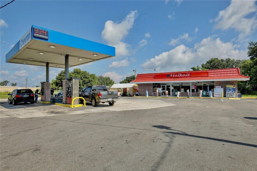 More Photos Of 2581 Sun Acres Blvd, Auburndale Convenience Store For Sale