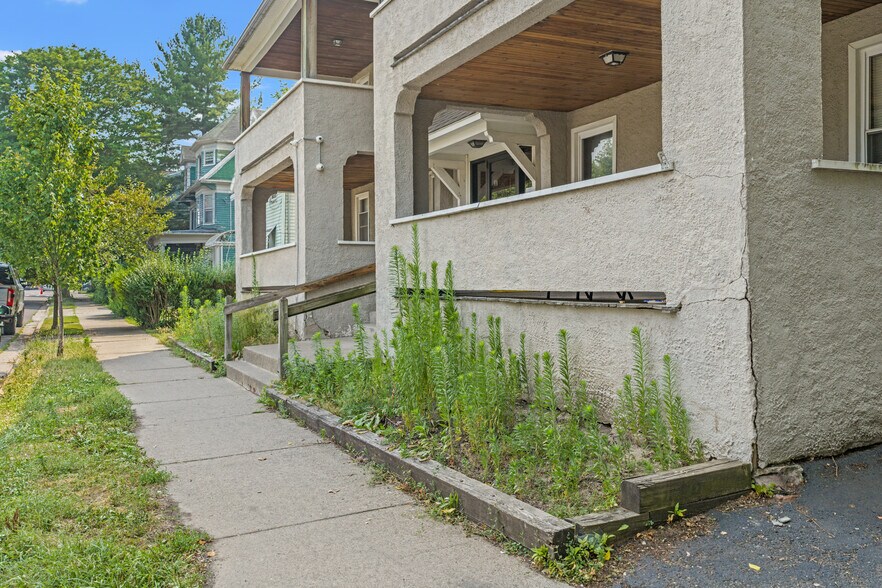 More Photos Of 175 Chapin St, Binghamton Apartments For Sale