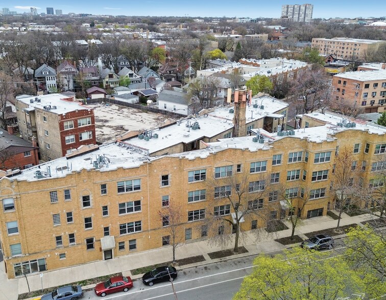 Primary Photo Of 2038-2048 W Touhy Ave, Chicago Apartments For Sale