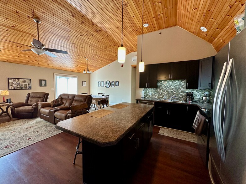 More Photos Of 1 Public Sq, Holley Apartments For Sale