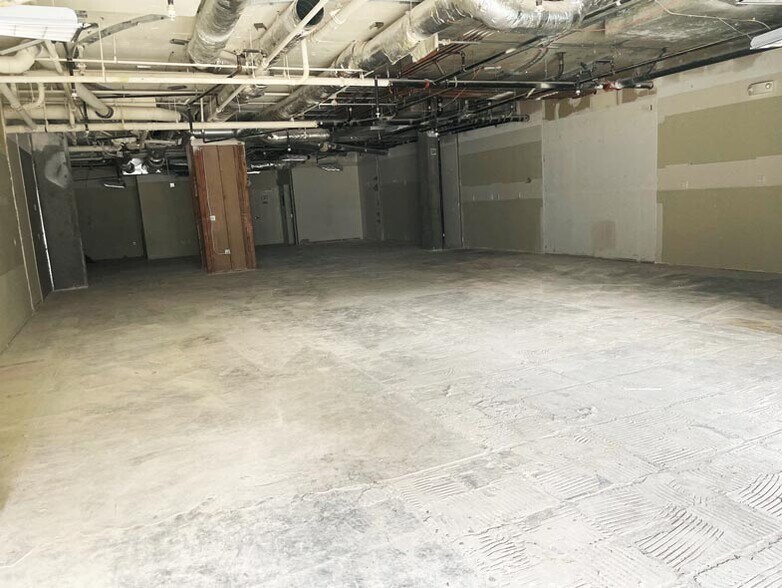 More Photos Of 3938 24th St, San Francisco General Retail For Sale