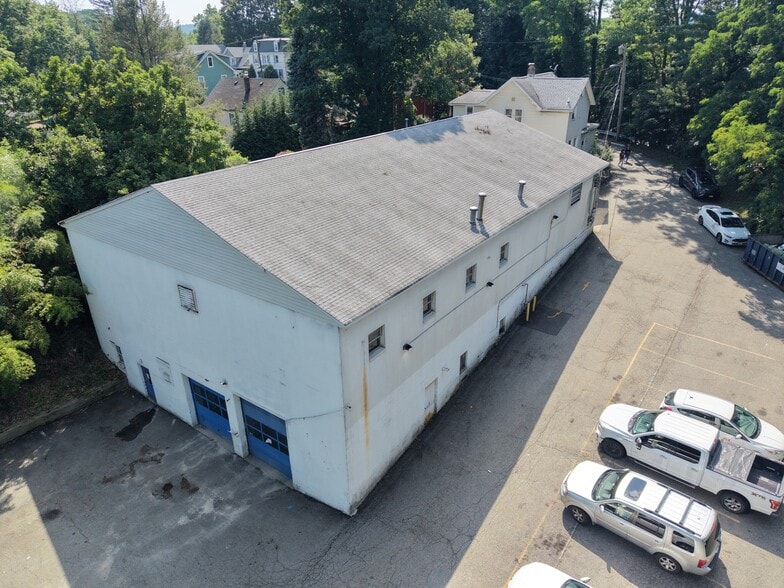More Photos Of 23 Malcolm St, Morristown Industrial For Sale