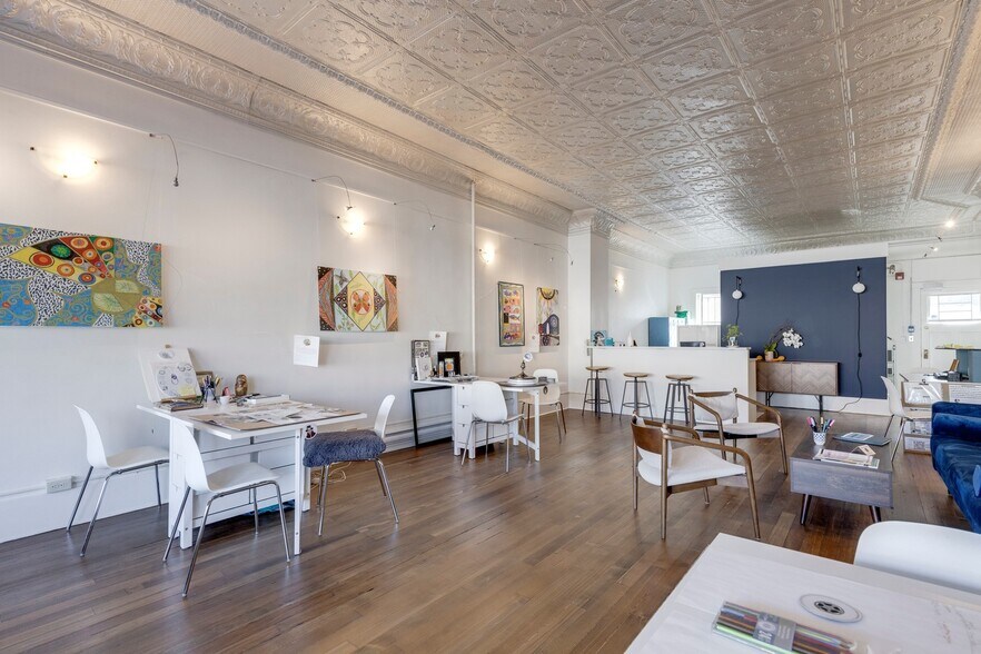 More Photos Of 606 Meredith Rd NE, Calgary Restaurant For Sale