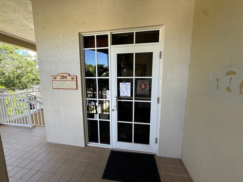 More Photos Of 5401 N University Dr, Coral Springs Medical For Sale