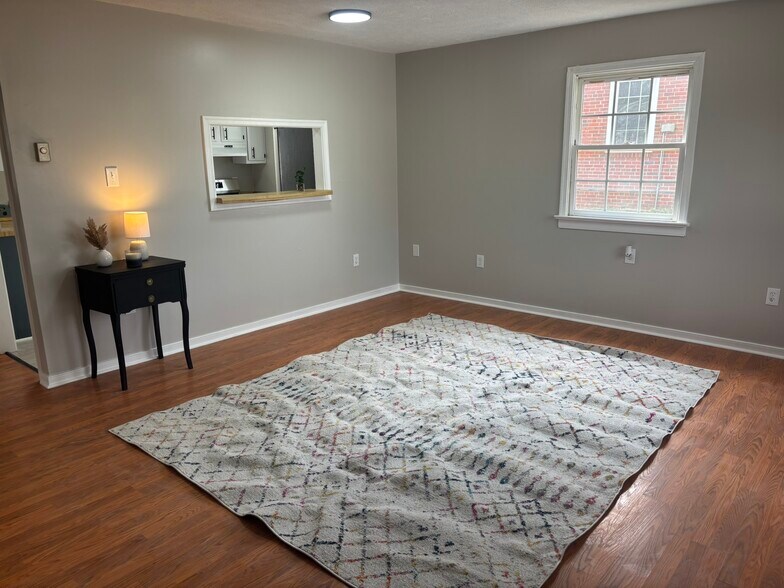 More Photos Of 500 Sharon Rd, King William Office Residential For Sale