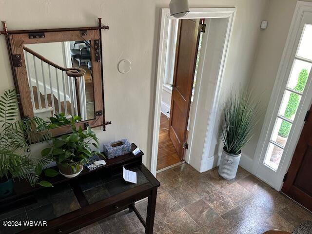 More Photos Of 811 S Market St, Williamsport Office Residential For Lease