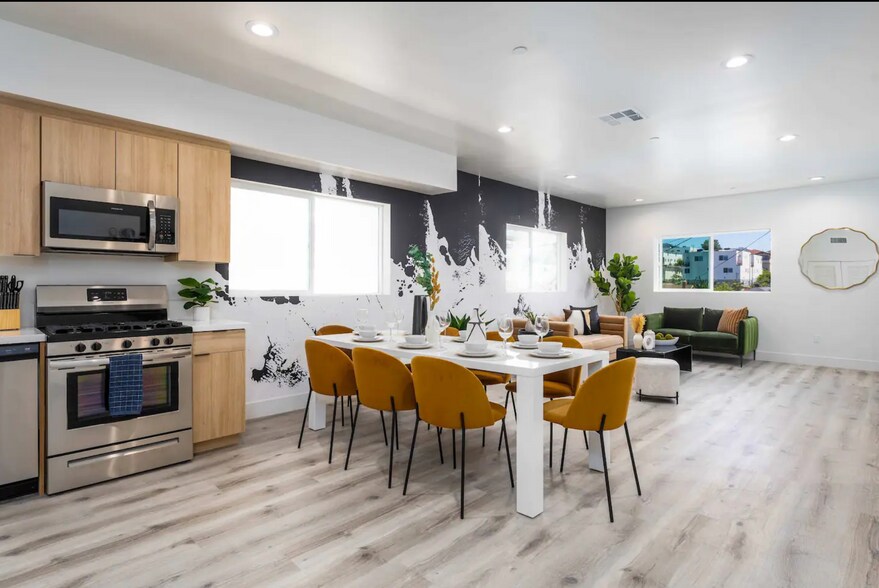 More Photos Of 216 N Coronado St, Los Angeles Multifamily For Sale