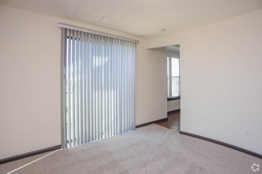 More Photos Of 251 Town Center Ln, Keller Apartments For Lease