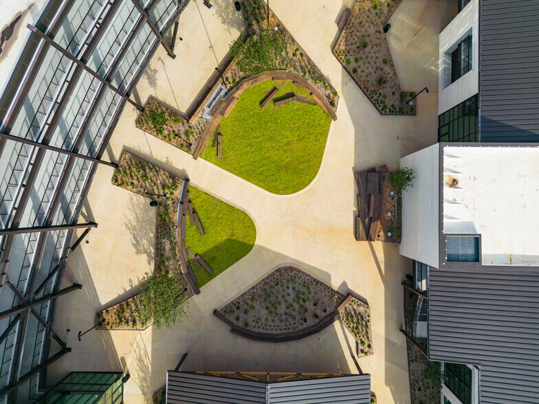 More Photos Of 745 Echo St NW, Atlanta Office For Lease