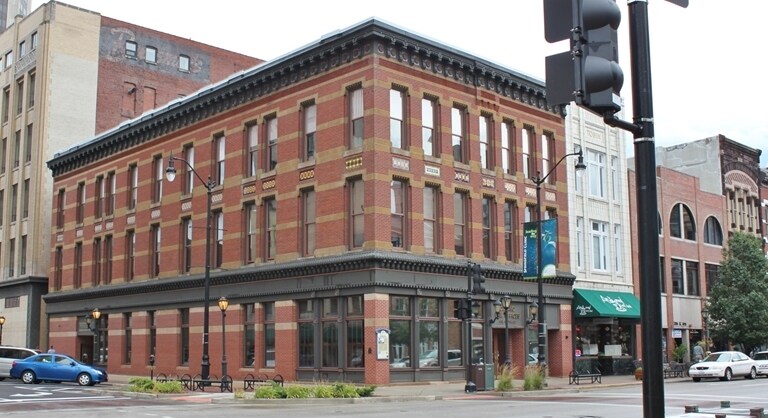 Primary Photo Of 200 S 6th St, Springfield Office For Lease