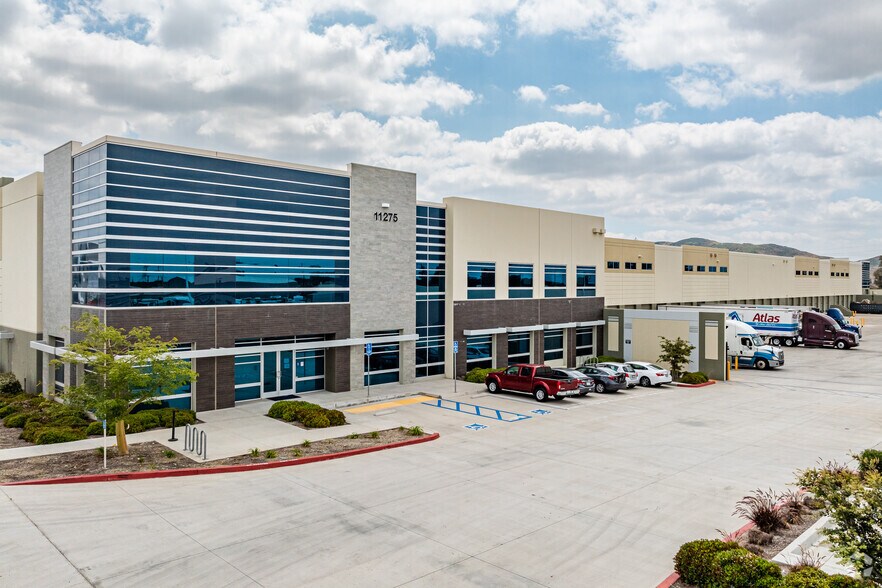 More Photos Of 11275 Banana Ave, Fontana Distribution For Lease
