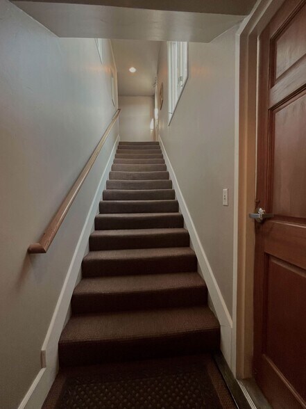 More Photos Of 6738 Greenleaf Ave, Whittier Storefront Retail Office For Sale